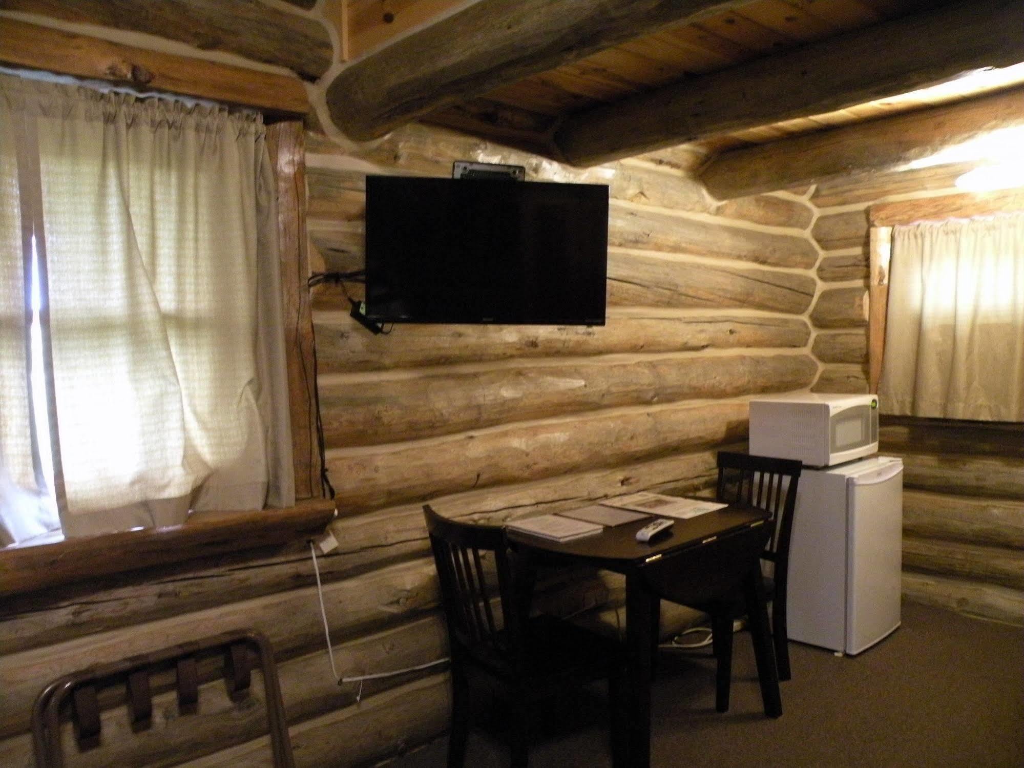 Gold Camp Cabins Custer Dış mekan fotoğraf